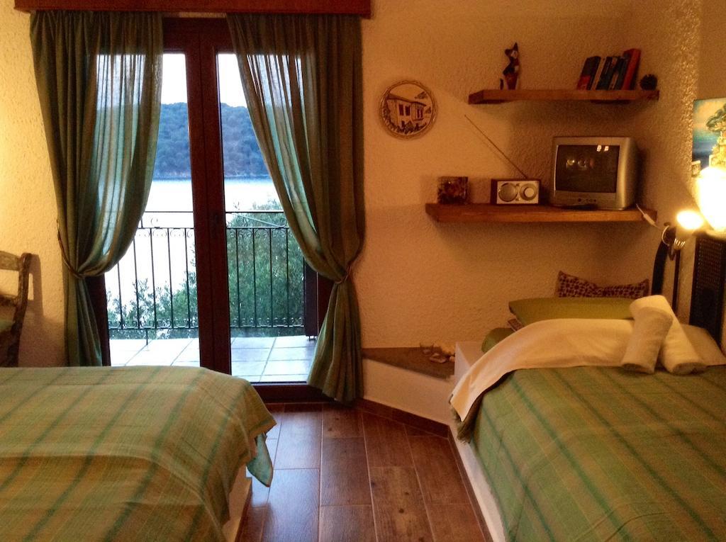 Dimitra Apartments 米利纳 外观 照片