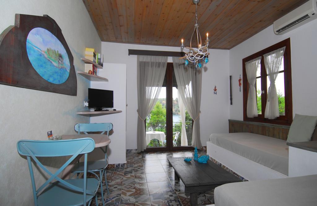 Dimitra Apartments 米利纳 外观 照片